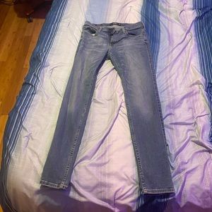 Hollister Jeans / Perfect Condition / Size 32 x 32